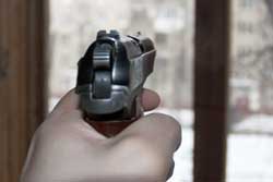 В Пинске осуждён подросток, стрелявший по прохожим из пневматического пистолета