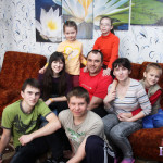 Семья Дехтяриков из Ружан успешно воспитывает приемных детей
