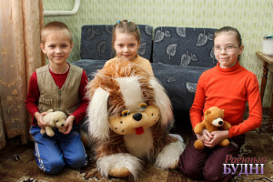 Семья Дехтяриков из Ружан успешно воспитывает приемных детей